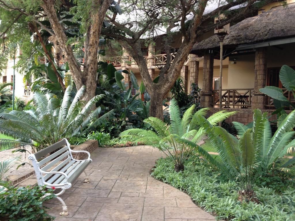 Prinshof Manor Guesthouse Pretoria-Noord Eksteriør billede